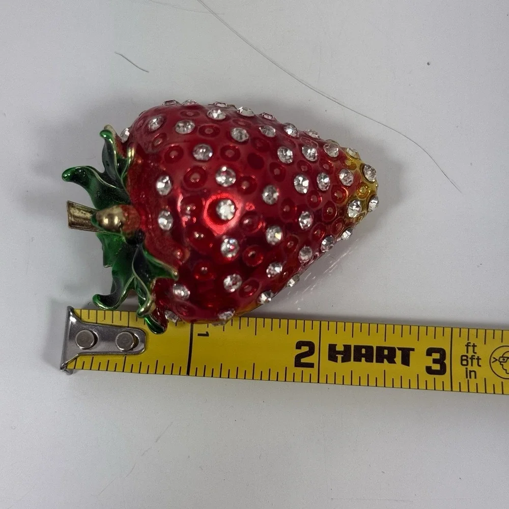 Strawberry Trinket Box Magnet Close Red Bling Enamel Yellow Interior Gold‎ Tone